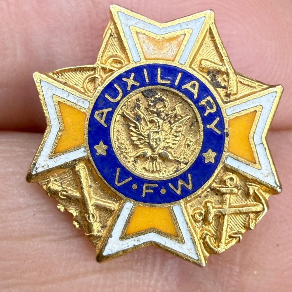 Vintage VFW Auxiliary Brooch Gold Tone Enamel Star Eagle Pin 0.75in